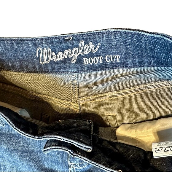 Wrangler Mid-rise Boot Cut Jeans Women’s Size 7/32 - Picture 6 of 9